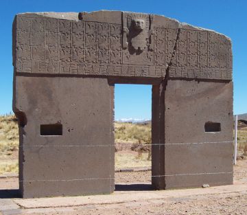 Puno - Aramu Muru - Tiahuanaco - La Paz - Tour de um dia inteiro